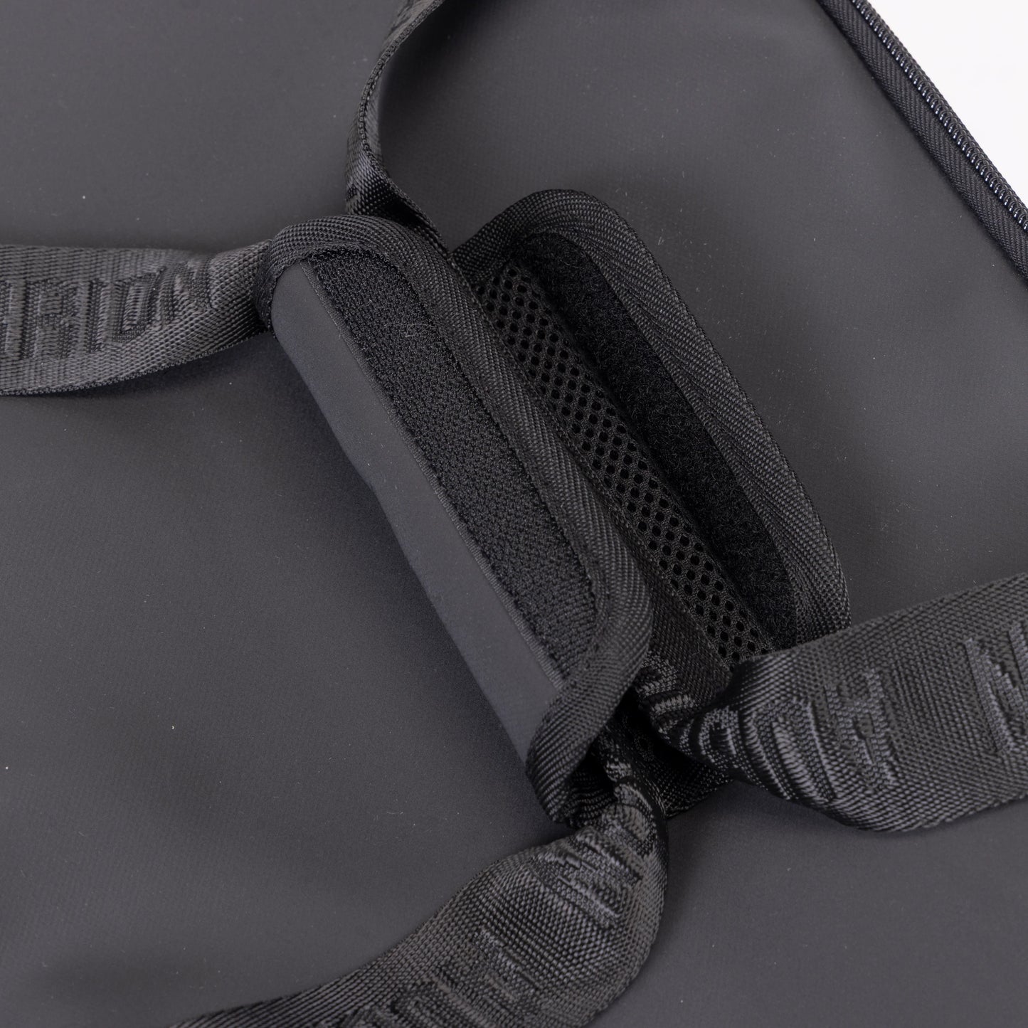 Aubrion React Holdall Bag - Riding Gear Travel Bag
