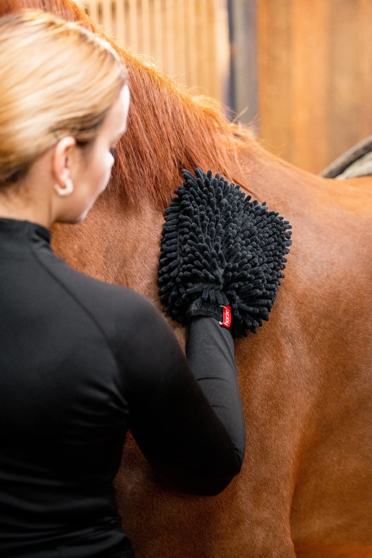 Microfiber Grooming Glove for Horses